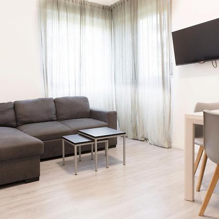 Toma Apartment Trilocale Moderno Per Max 6 Persone มิลาน ภายนอก รูปภาพ