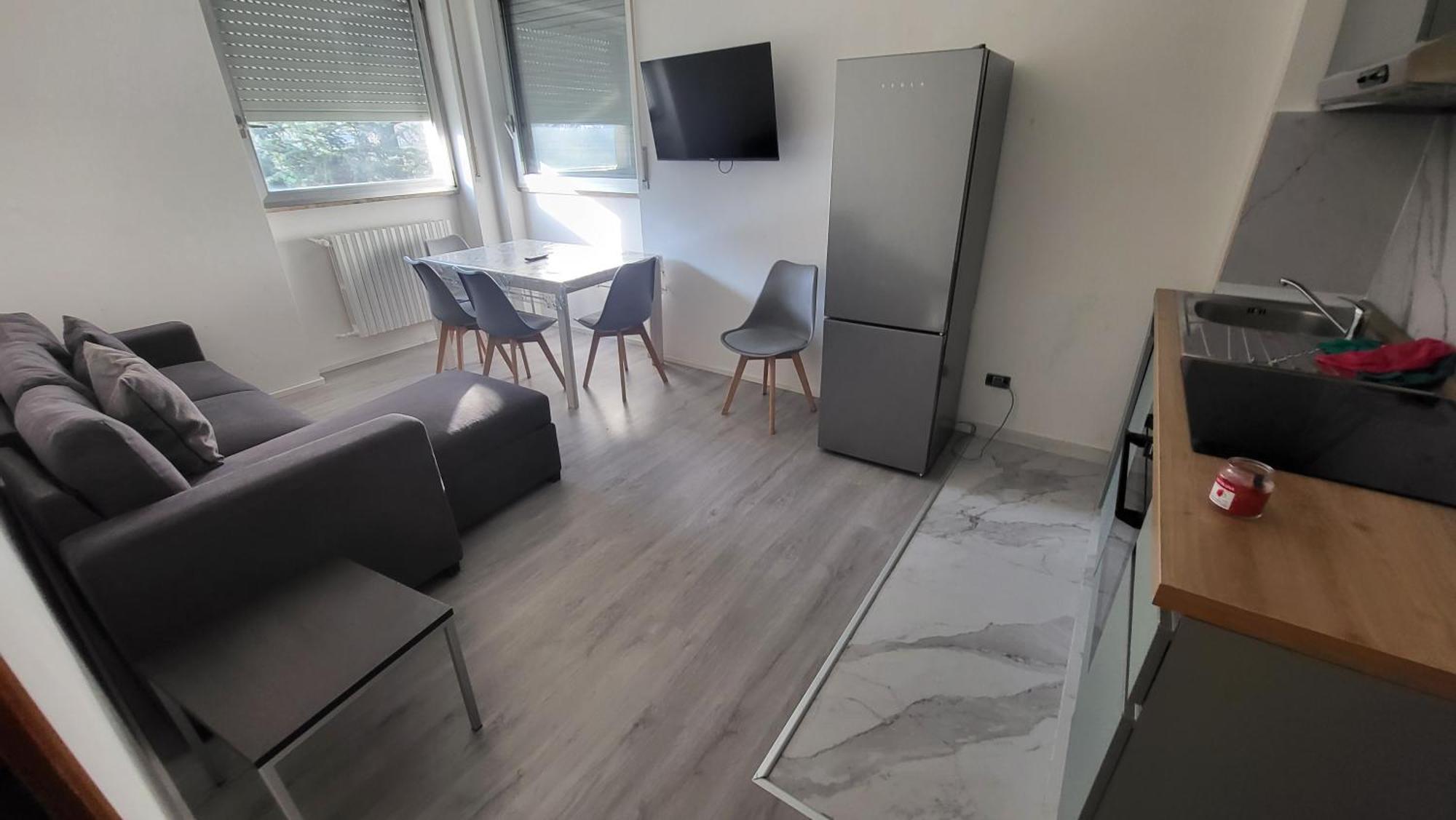 Toma Apartment Trilocale Moderno Per Max 6 Persone มิลาน ภายนอก รูปภาพ
