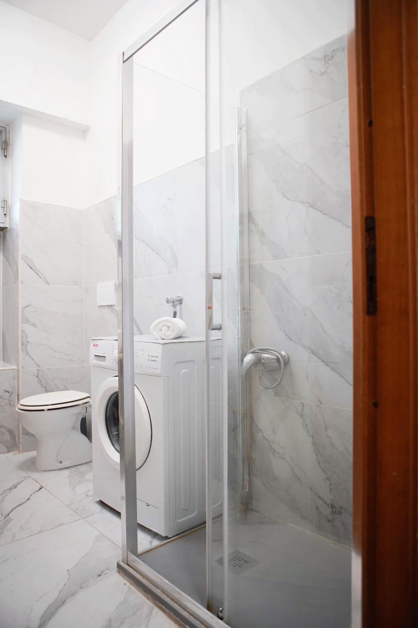 Toma Apartment Trilocale Moderno Per Max 6 Persone มิลาน ภายนอก รูปภาพ