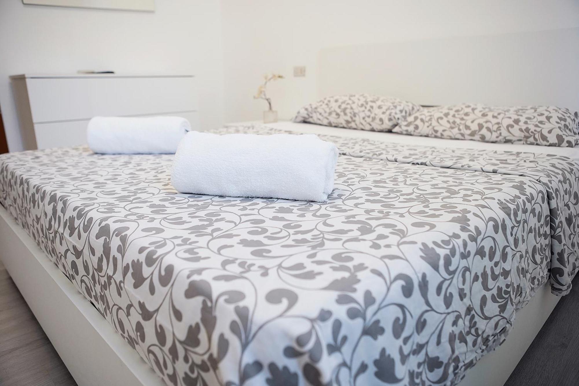 Toma Apartment Trilocale Moderno Per Max 6 Persone มิลาน ภายนอก รูปภาพ